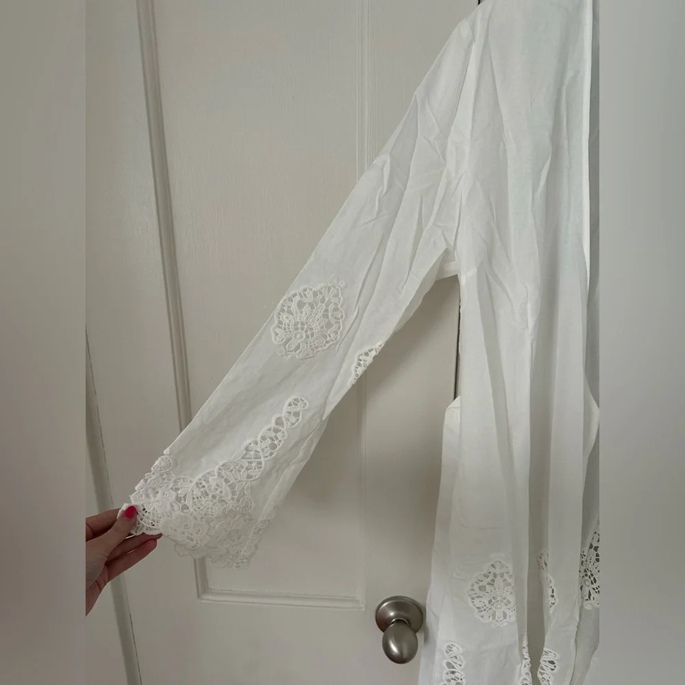 Girl & A Serious Dream MARRAKECH BRODERIE ANGLAISE CROCHET LACE ROBE - Picture 7 of 9